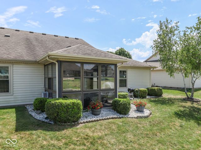 1999 Flamingo Way, Franklin, IN 46131