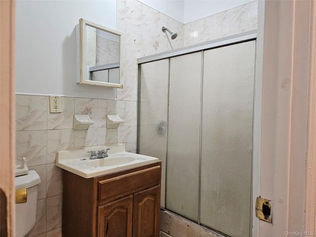 1333 Chisholm Street, Bronx, NY 10459