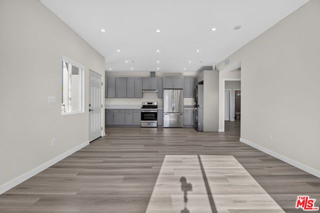 1809 N Avon Street 201, Burbank, CA 91505