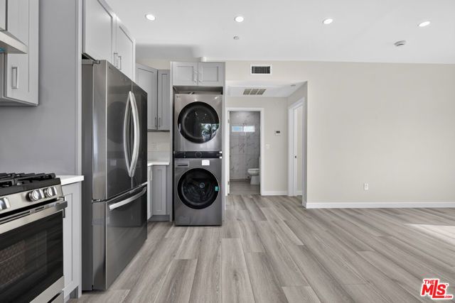 1809 N Avon Street 201, Burbank, CA 91505