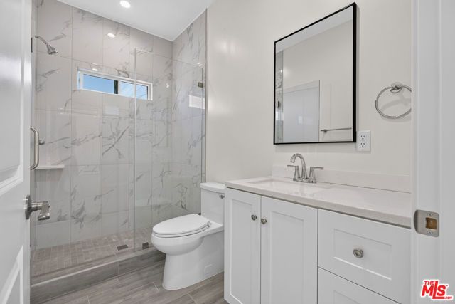 1809 N Avon Street 201, Burbank, CA 91505