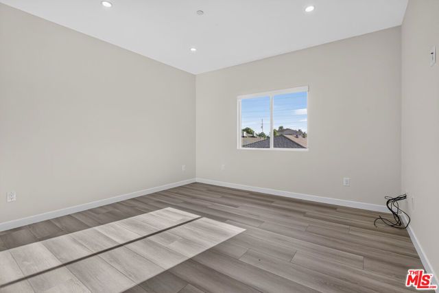 1809 N Avon Street 201, Burbank, CA 91505