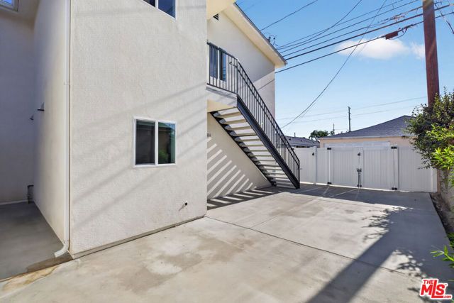 1809 N Avon Street 201, Burbank, CA 91505