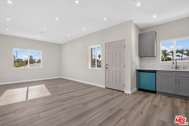 1809 N Avon Street 201, Burbank, CA 91505