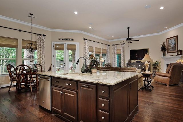 207 Muirfield Pointe Way, Montgomery, TX 77316