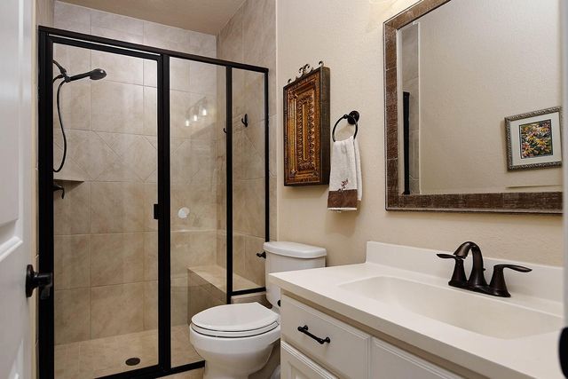 207 Muirfield Pointe Way, Montgomery, TX 77316