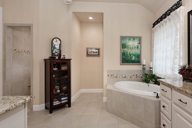 207 Muirfield Pointe Way, Montgomery, TX 77316