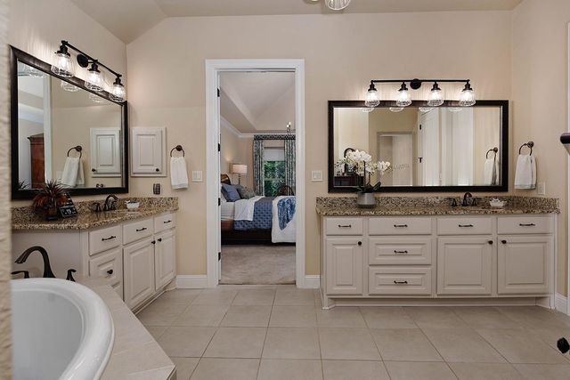 207 Muirfield Pointe Way, Montgomery, TX 77316