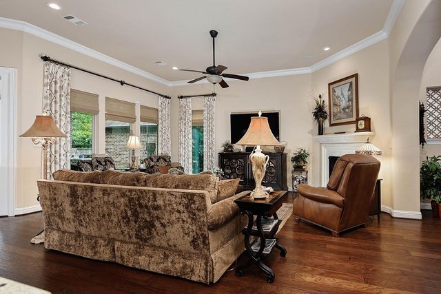 207 Muirfield Pointe Way, Montgomery, TX 77316