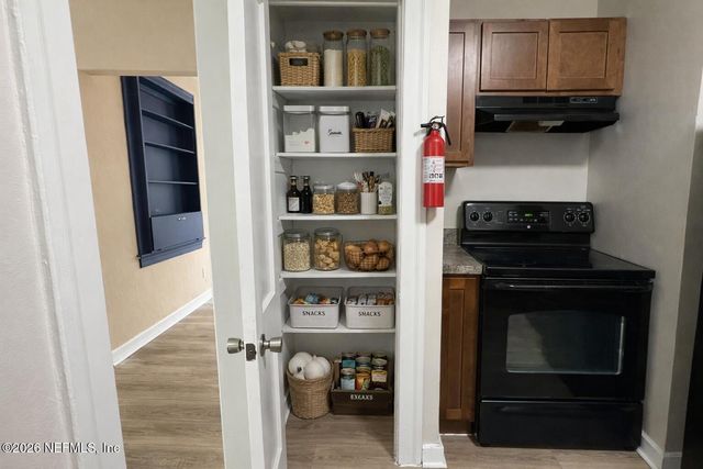 527 E 58TH Street, Jacksonville, FL 32208