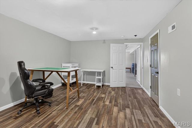 12127 Josephine Marie Drive, Maryland Heights, MO 63043
