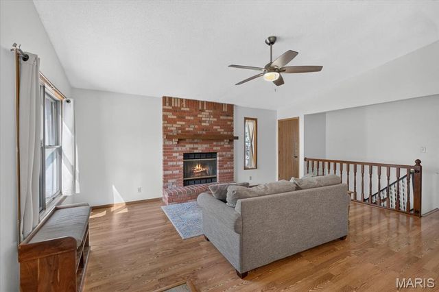12127 Josephine Marie Drive, Maryland Heights, MO 63043