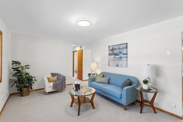 3906 Mica Trail, Eagan, MN 55122