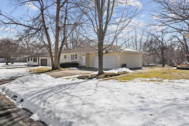 3906 Mica Trail, Eagan, MN 55122