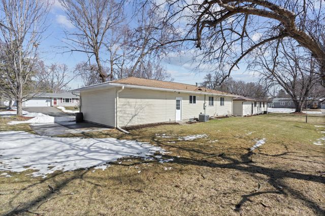 3906 Mica Trail, Eagan, MN 55122