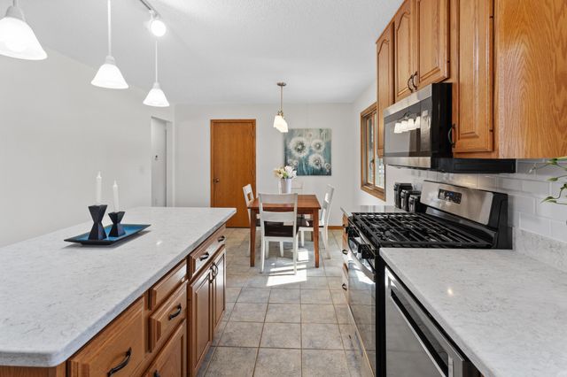 3906 Mica Trail, Eagan, MN 55122