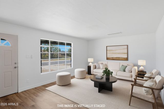 2114 W RANCHO Drive, Phoenix, AZ 85015
