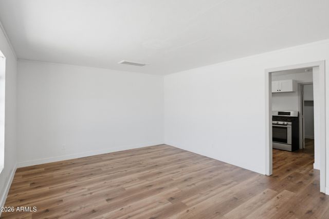 2114 W RANCHO Drive, Phoenix, AZ 85015