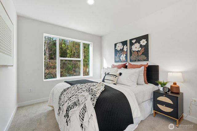706 Newport Way NW, Issaquah, WA 98027