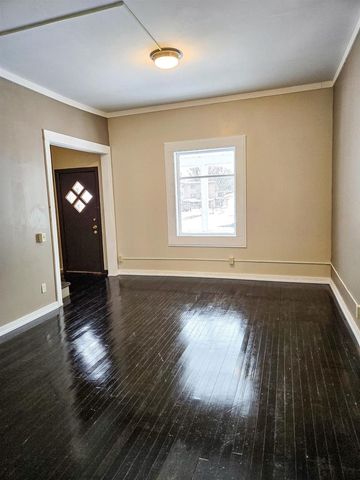 1015 Weeks Ave, Superior, WI 54880