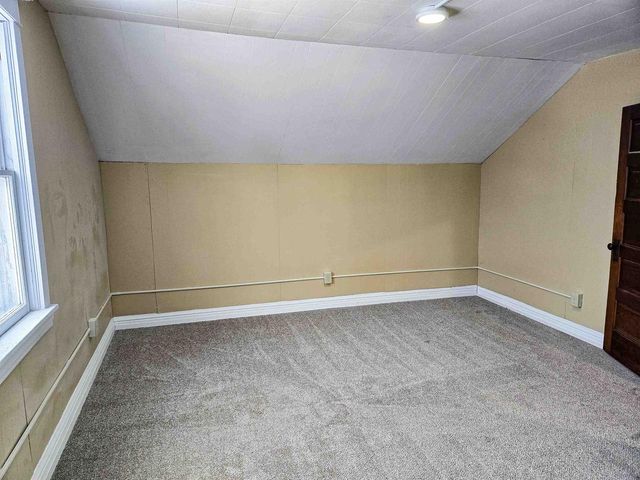 1015 Weeks Ave, Superior, WI 54880