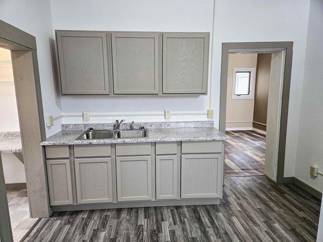 1015 Weeks Ave, Superior, WI 54880