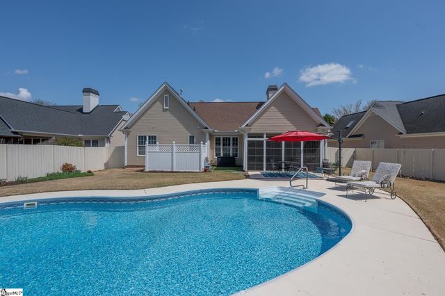 409 Wennington Place, Greer, SC 29650