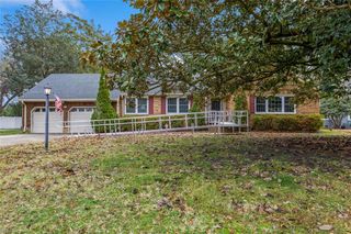 3145 Riveredge DR, Portsmouth, VA 23703