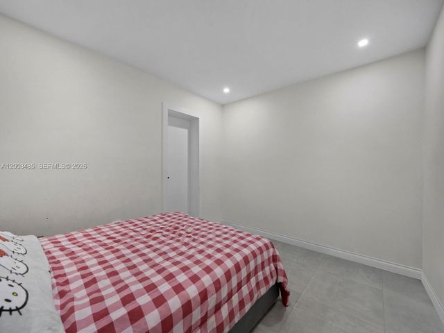 252 E 36th St, Hialeah, FL 33013