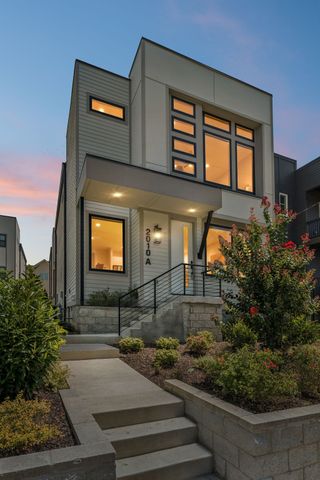 2010A 9th Ave, N, Nashville, TN 37208