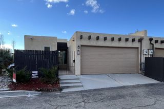 20 Plaza Olas Altos NE, Albuquerque, NM 87109
