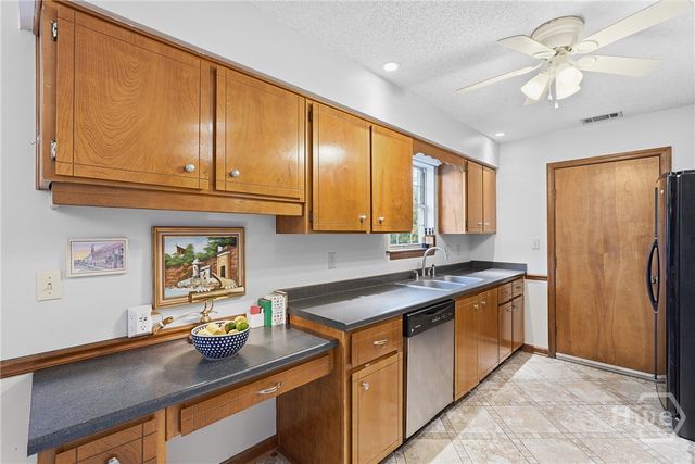 157 Boyd Drive, Richmond Hill, GA 31324