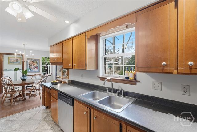 157 Boyd Drive, Richmond Hill, GA 31324