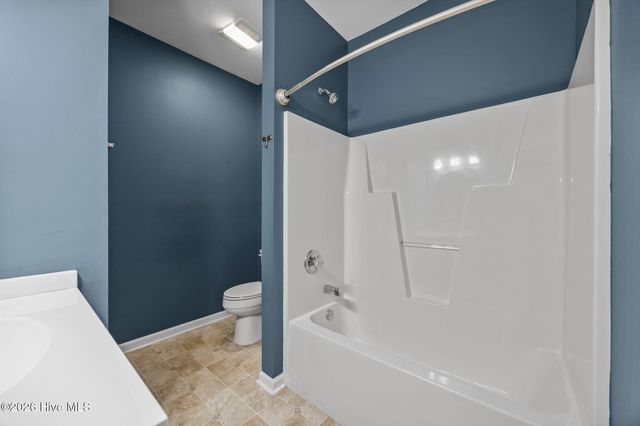 1121 Turtle Creek Road B, Greenville, NC 27858