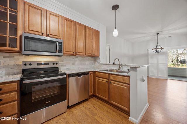 1121 Turtle Creek Road B, Greenville, NC 27858