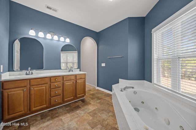 1121 Turtle Creek Road B, Greenville, NC 27858