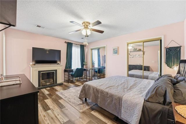 1201 Maple Lane, Pleasant Hill, MO 64080