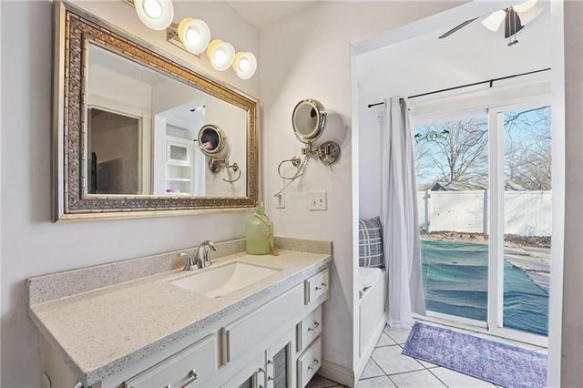 1201 Maple Lane, Pleasant Hill, MO 64080