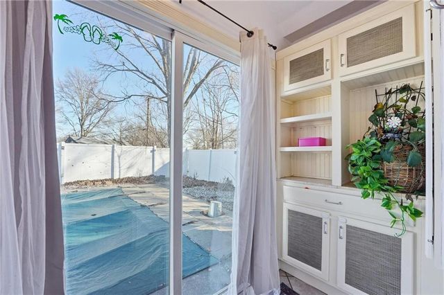 1201 Maple Lane, Pleasant Hill, MO 64080