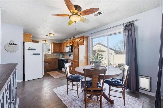 1201 Maple Lane, Pleasant Hill, MO 64080