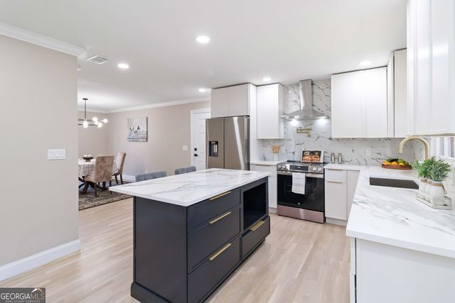 2927 Ponderosa Circle, Decatur, GA 30033