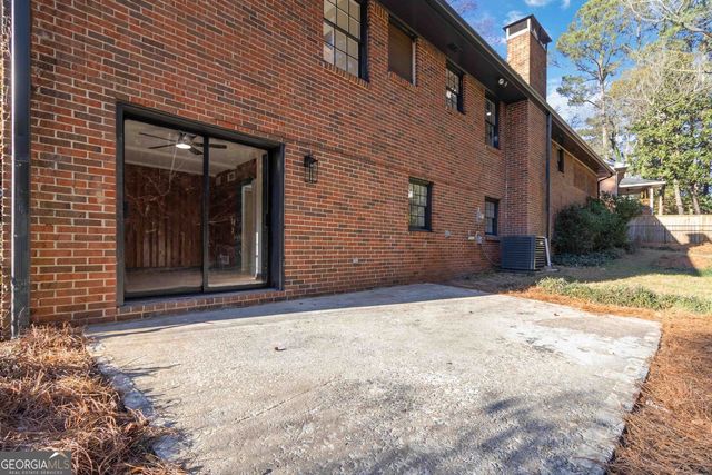 2927 Ponderosa Circle, Decatur, GA 30033