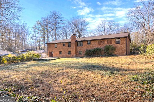 2927 Ponderosa Circle, Decatur, GA 30033