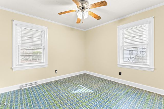 106 W Caroline Avenue, Smithfield, NC 27577