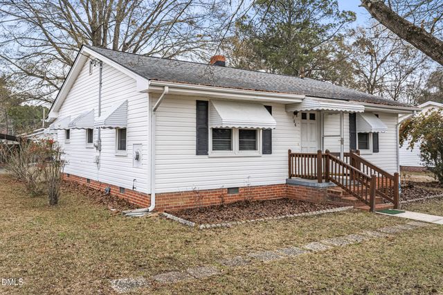 106 W Caroline Avenue, Smithfield, NC 27577