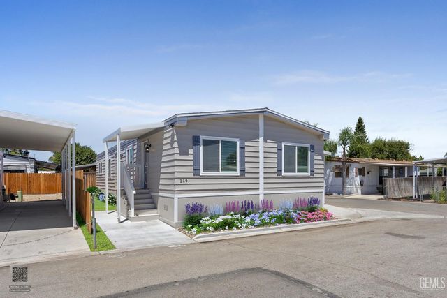 114 Cedarwood Lane, Bakersfield, CA 93308