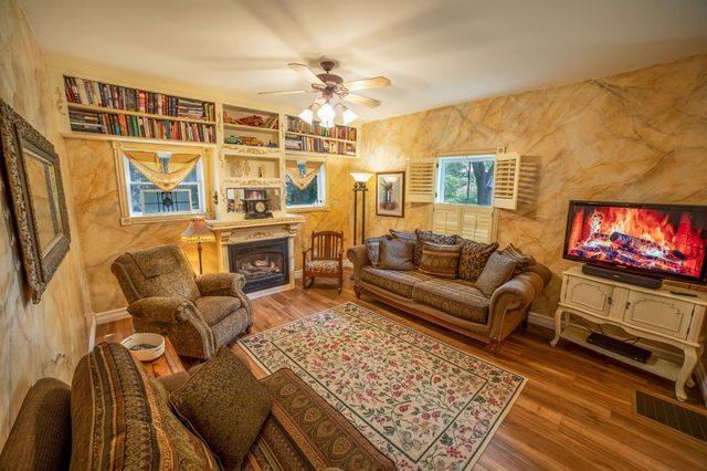 995 Dorset Street, South Burlington, VT 05403