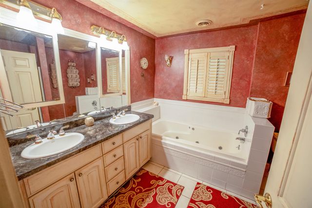 995 Dorset Street, South Burlington, VT 05403