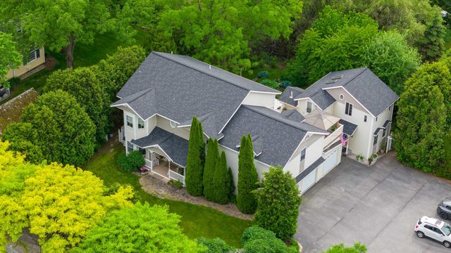 995 Dorset Street, South Burlington, VT 05403
