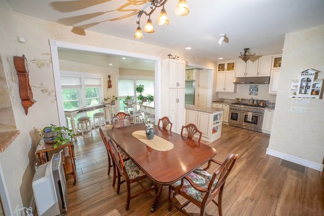 995 Dorset Street, South Burlington, VT 05403